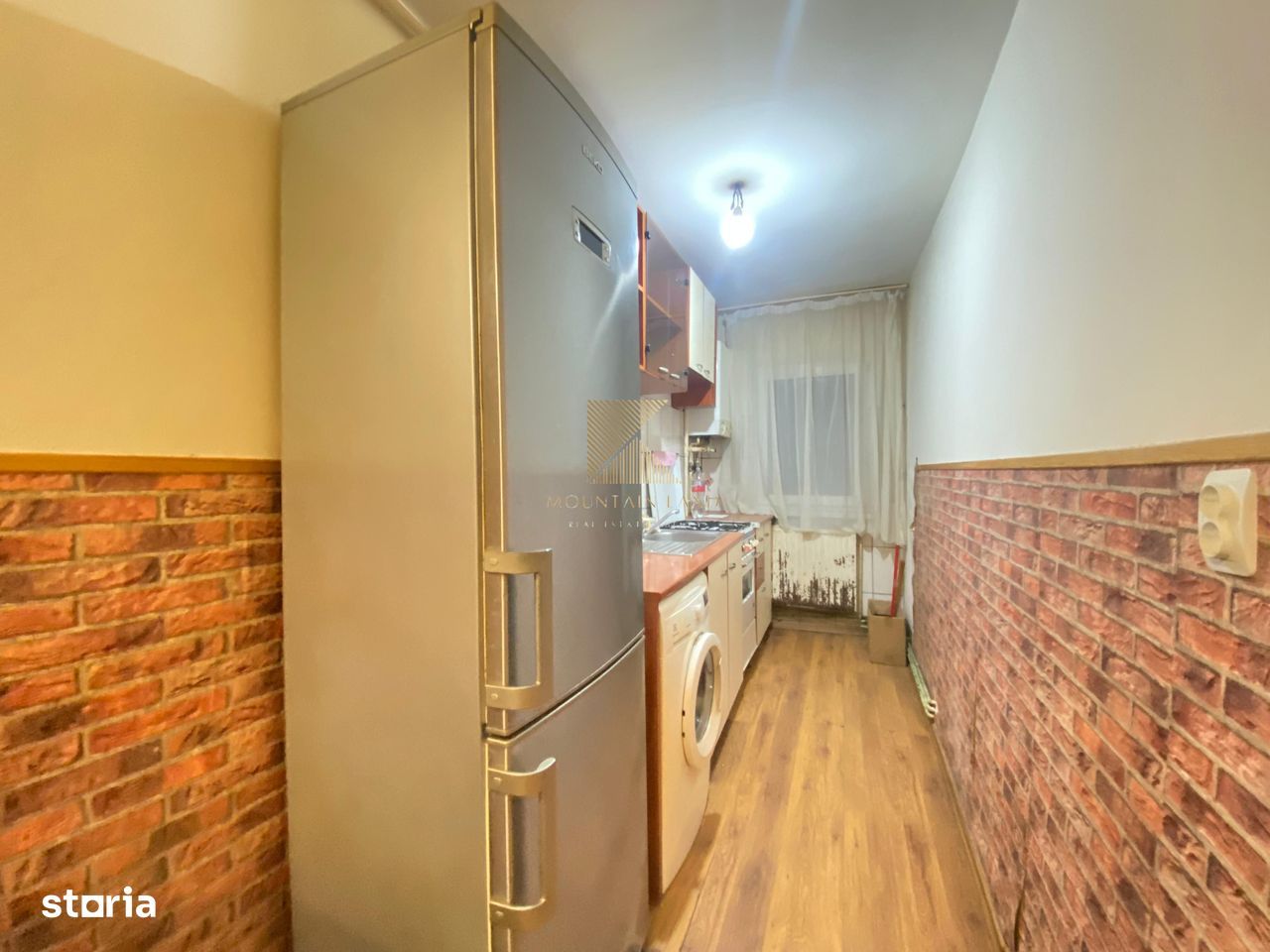 Garsonieră decomandată de vânzare – Bartolomeu, Str. Lânii, 32 mp util