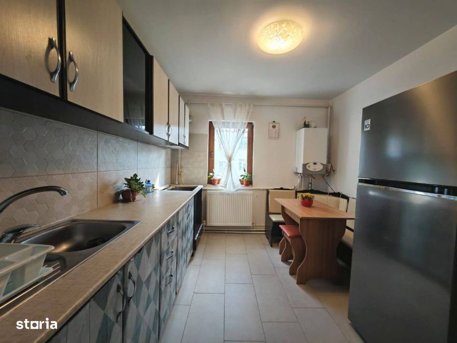 Inel II - Eliberarii, apartament 3 camere, etaj 3, mobilat/utilat.