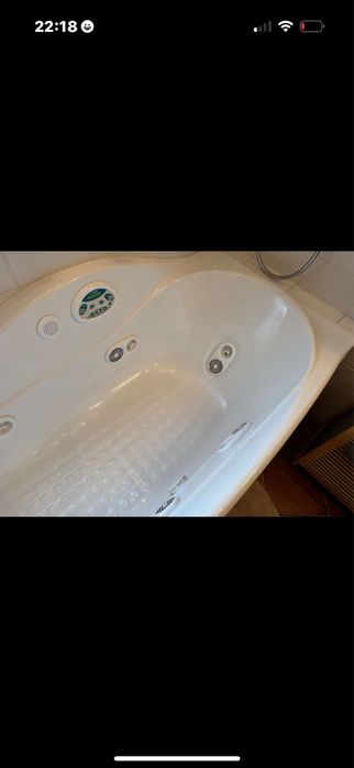 Vana de baie jacuzzi si ultra  sunete