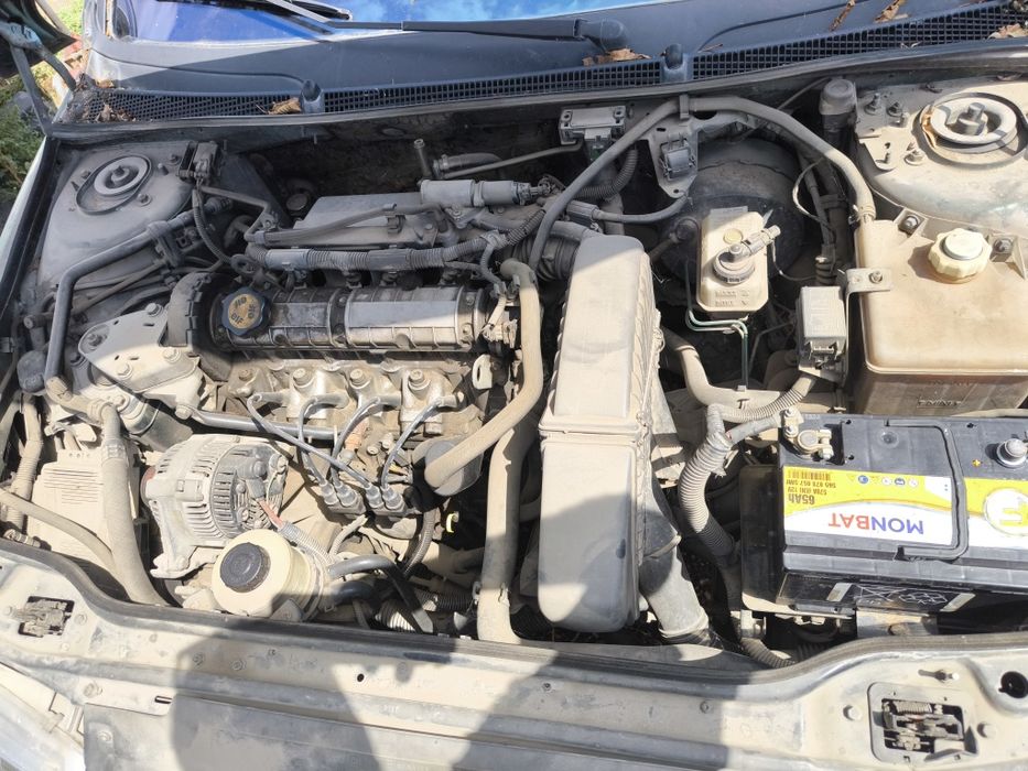 Рено Лагуна 98г. На части бензин. Renault