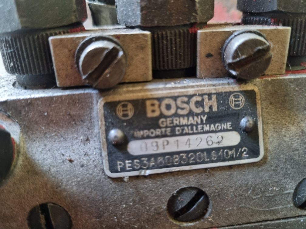 Pompa Bosch în 3 în linie și în 4 rotativa