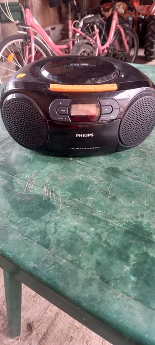 Radio casetofon Philips, cu usb ,cd ,casete și Radio
