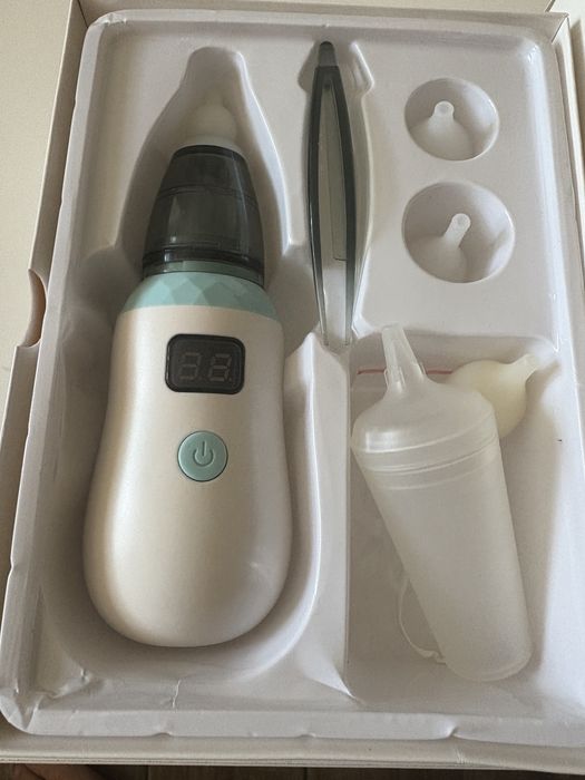 Vând aspirator nasal bebe