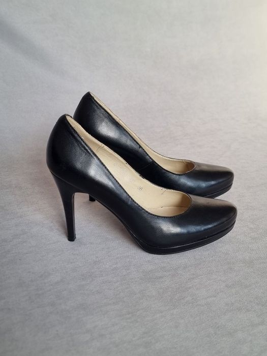 Женская обувь, классические туфли. Размер 36, 39