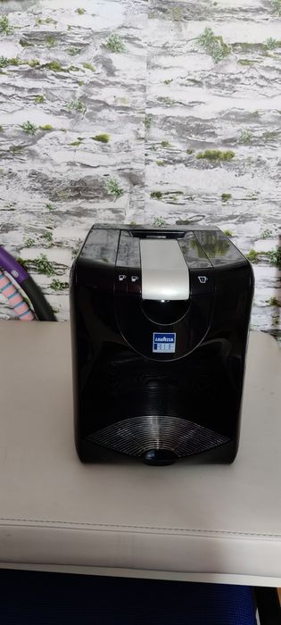Кафемашина LB 951 за капсули Lavazza blue