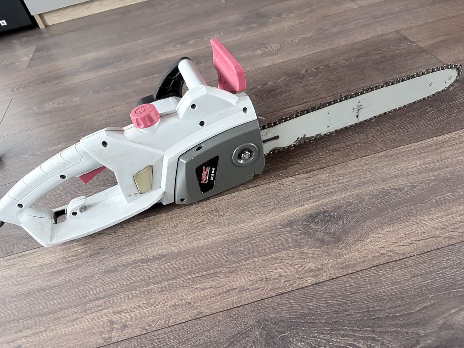 Fierastrau electric cu lant/ drujba