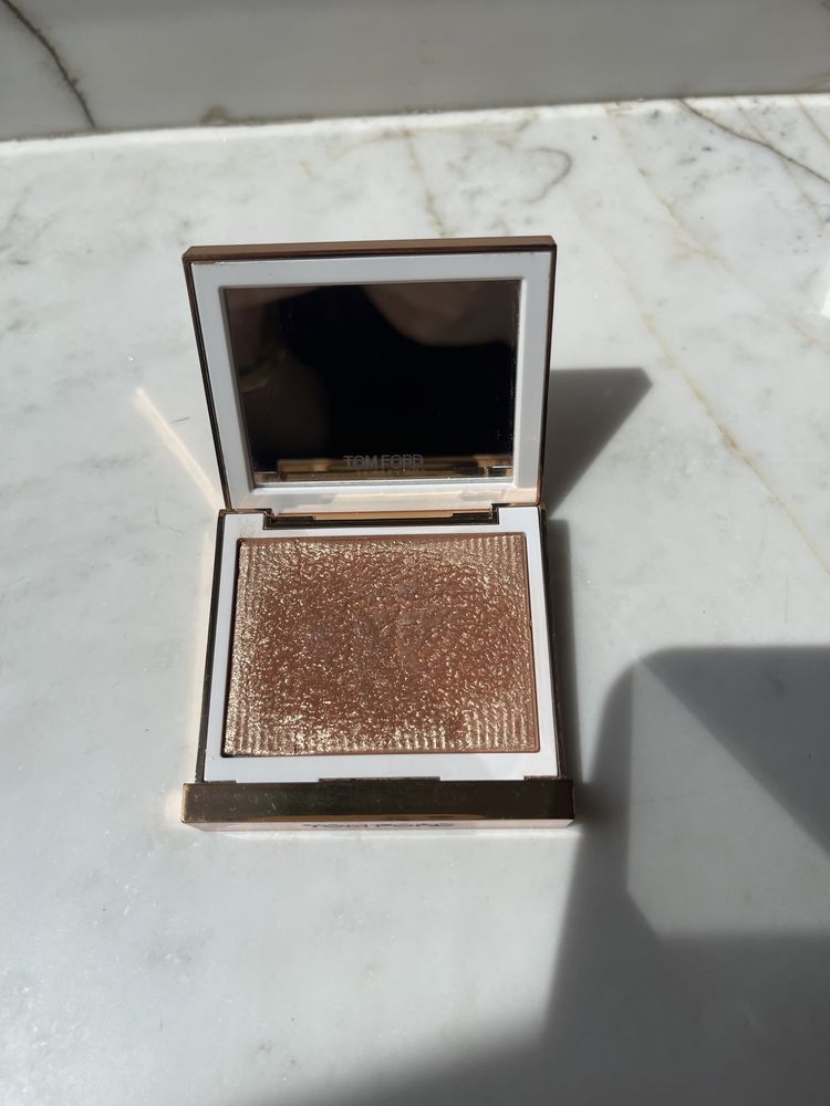 Оригинални маркови гримове:Tom ford,Dior,Charlotte tilbury,huda beauty