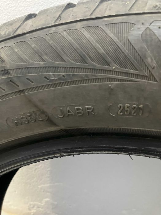 4 всесезонни гуми Goodyear 225/55 R18 102V DOT 2521
