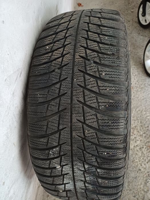 Зимни гуми Bridgestone