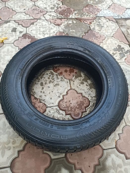 Зимние шины Nokian 225*65 R17