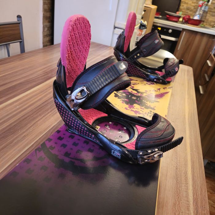 Placa Snowboard Nitro Mistyque 149 cu leg Burton Mission S