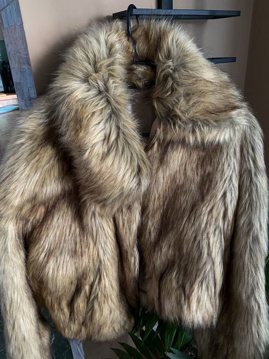 Якенце от естествена козина