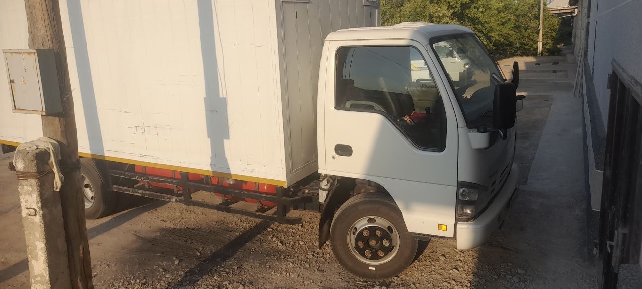 Isuzu sotiladi 2012