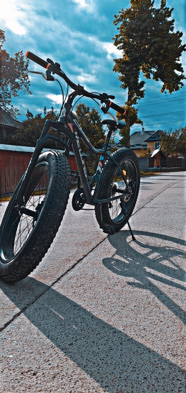 Vând fat bike în stare bună