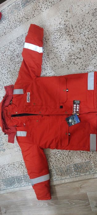 Зимняя мужская куртка