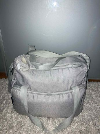 Чанта за количка с акаесоари за бременни