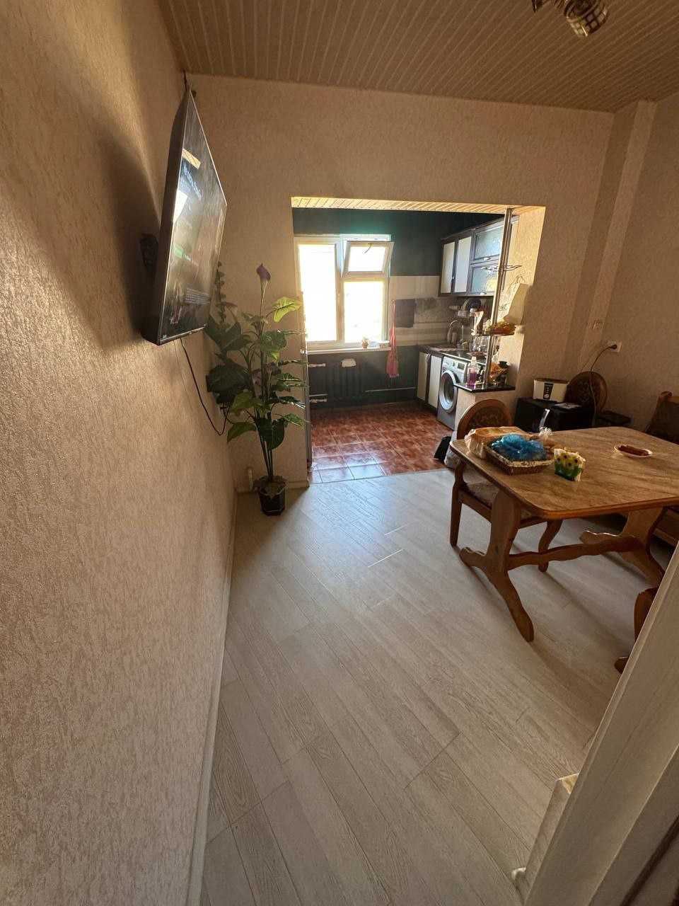 срочно продам СВОЮ квартиру.без маклера