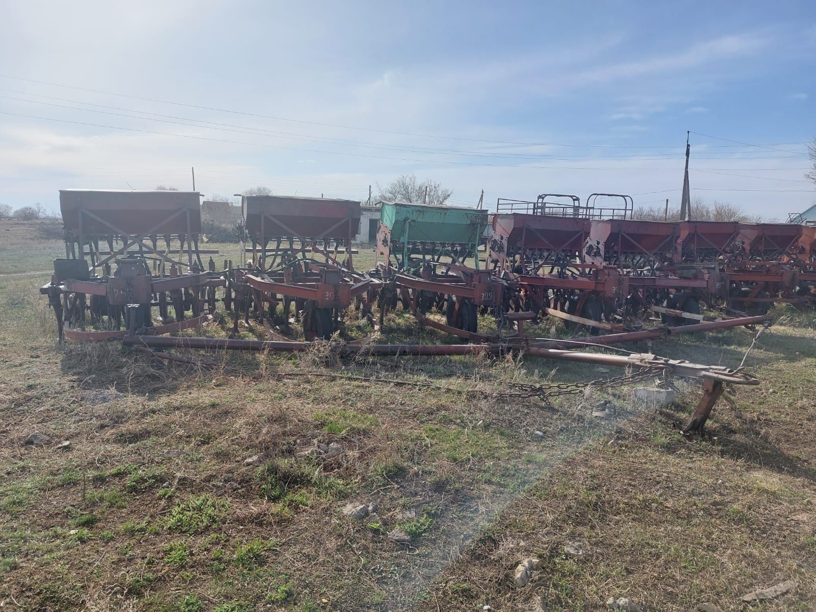 Продам сеялки СЗС 2.1 в сцепке 5 единиц, нового образца.