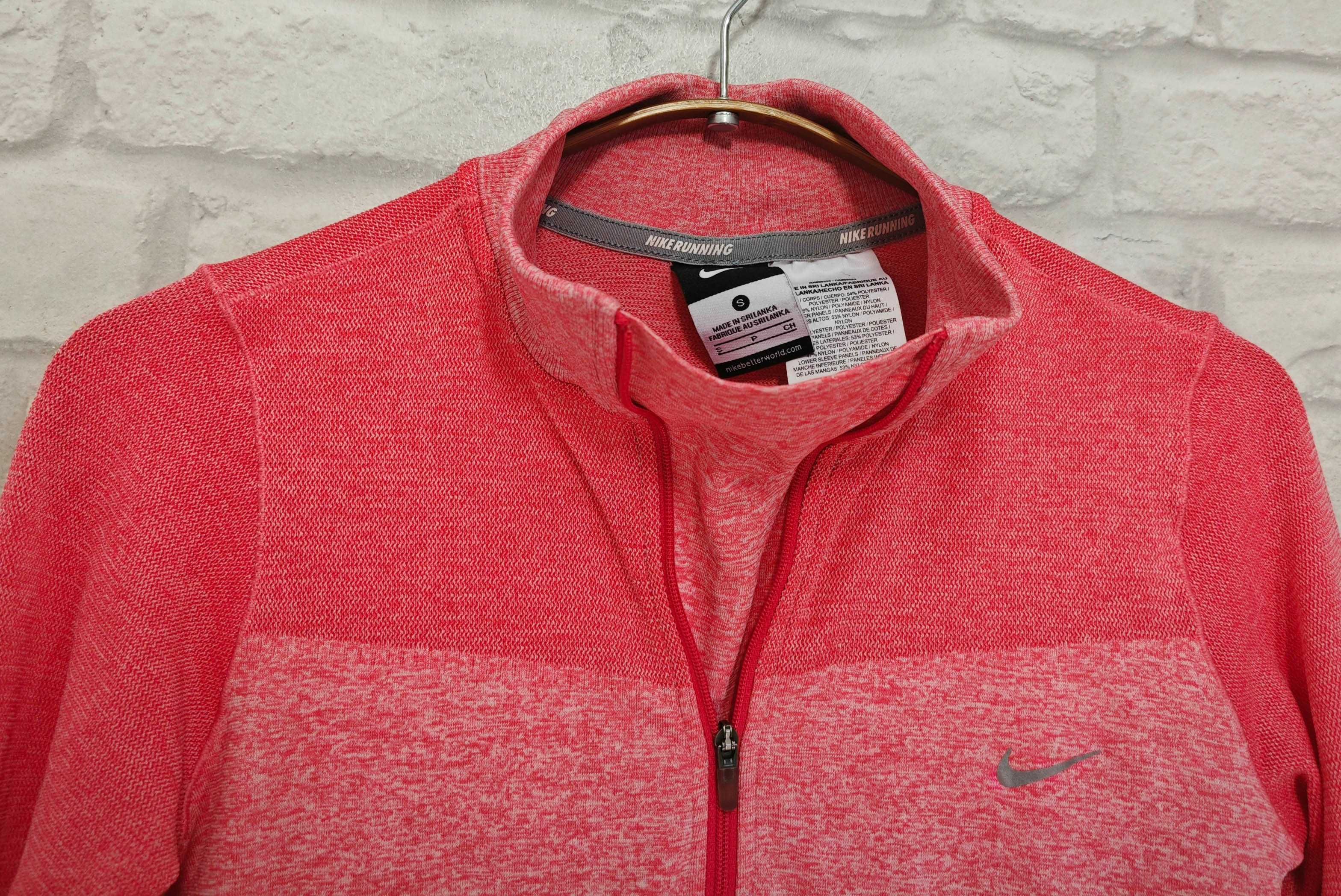 NIKE Оригинална дамска фланелка за фитнес / тичане размер S