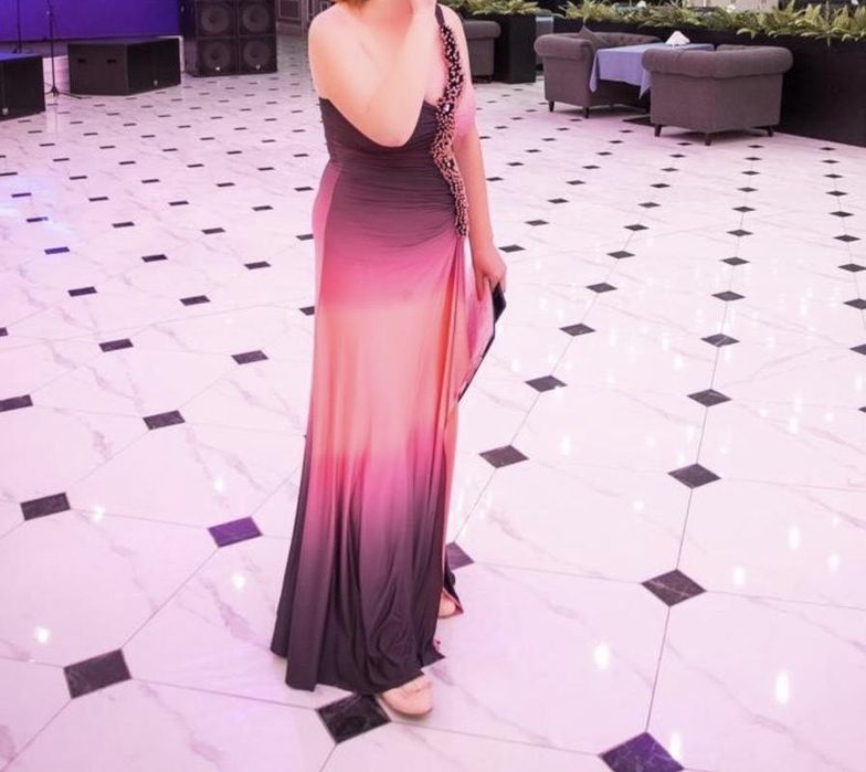 Платье вечернее