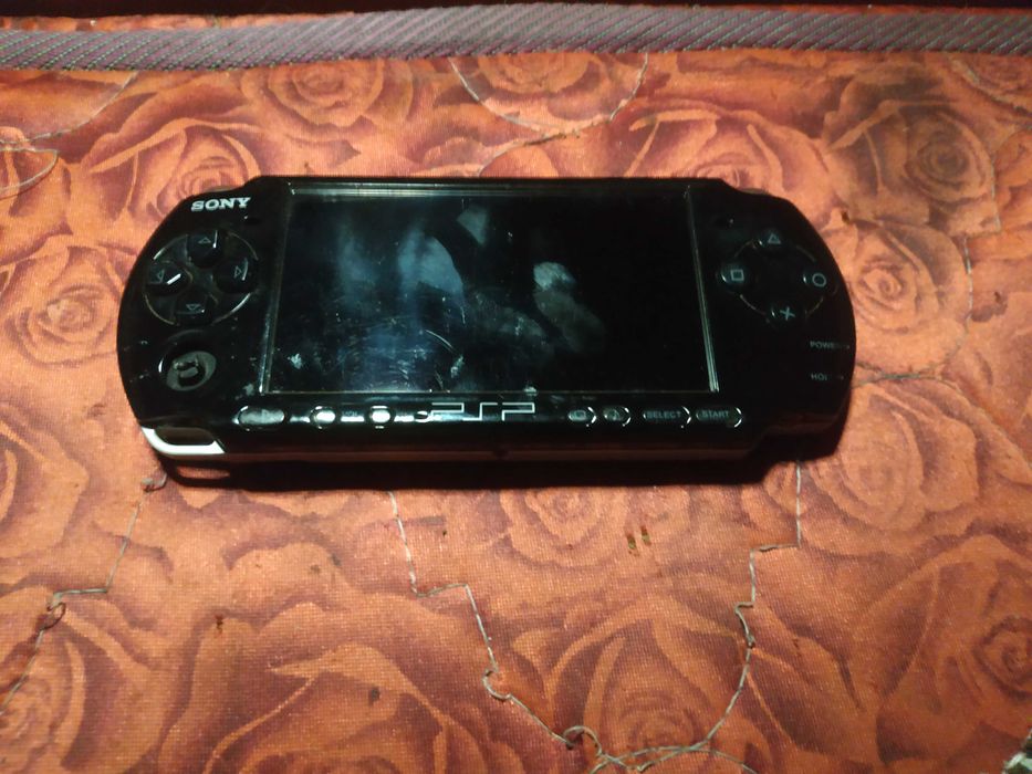 Продам PSP на запчасти
