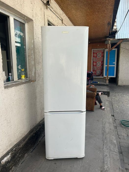 Продам холодильник