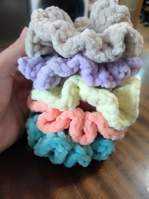 Пухени ръчно изработени СКРЪНЧИТА