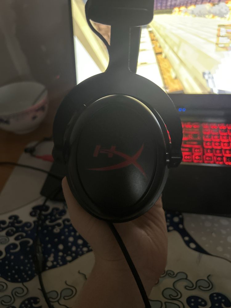 Hyper x Cloud 2 Headphones