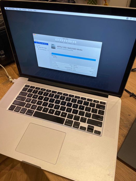 Macbook Pro 15" Mid 2015 без SSD