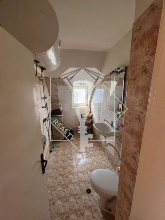 Продава се Двустаен апартамент в Пловдив, Кючук Париж - 72 кв.м за 1056 €/кв.м - Снимка #6