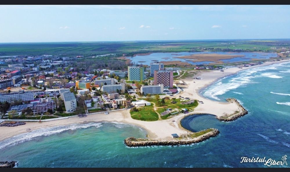 Casă de Vânzare în Stațiunea Saturn – La Doar Câțiva Pași de Plajă!