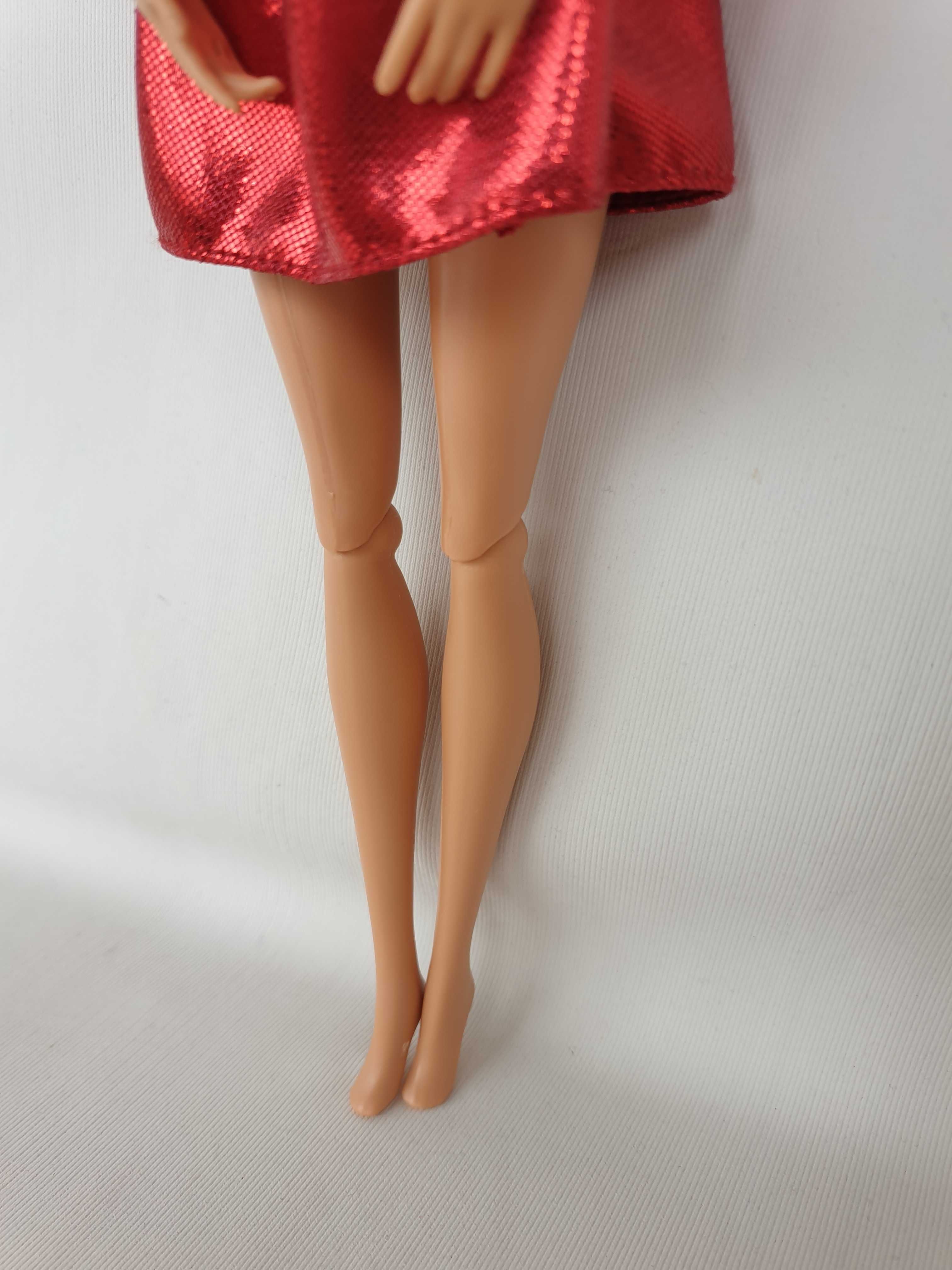 Кукла Барби Barbie Fashionistas 2012
