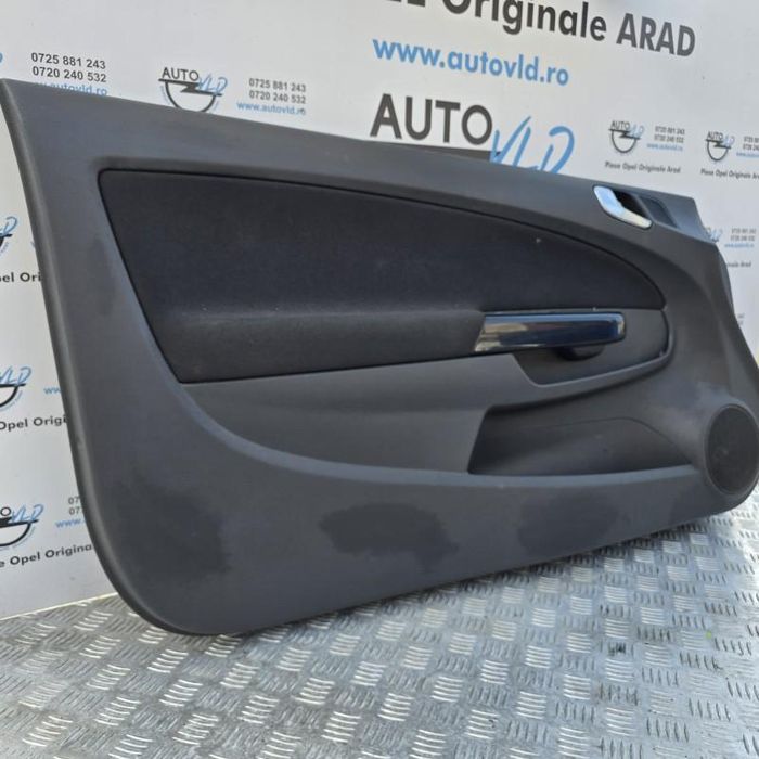 Fata usa interioara stângă fata Opel Corsa D