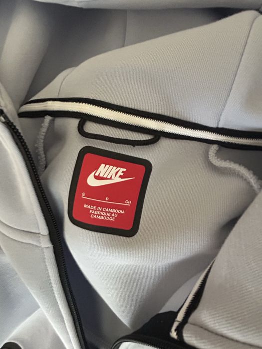 Оригинален Nike Tech Fleece
