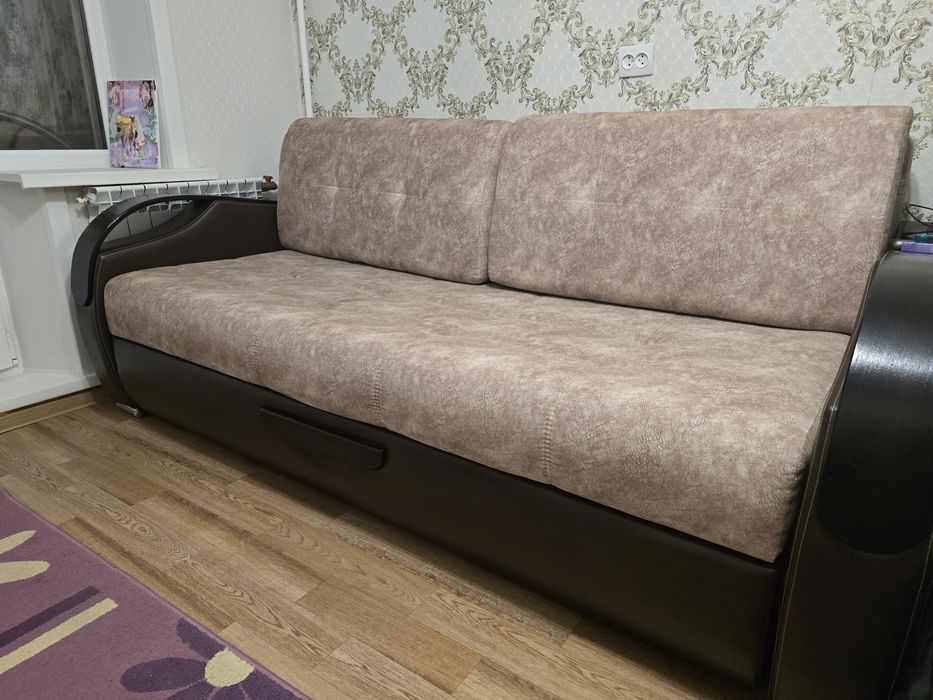 Диван в отличном состоянии