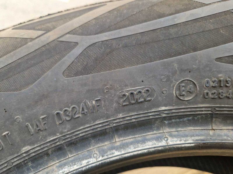 2 Continental R17 215/65
летни гуми
DOT2022