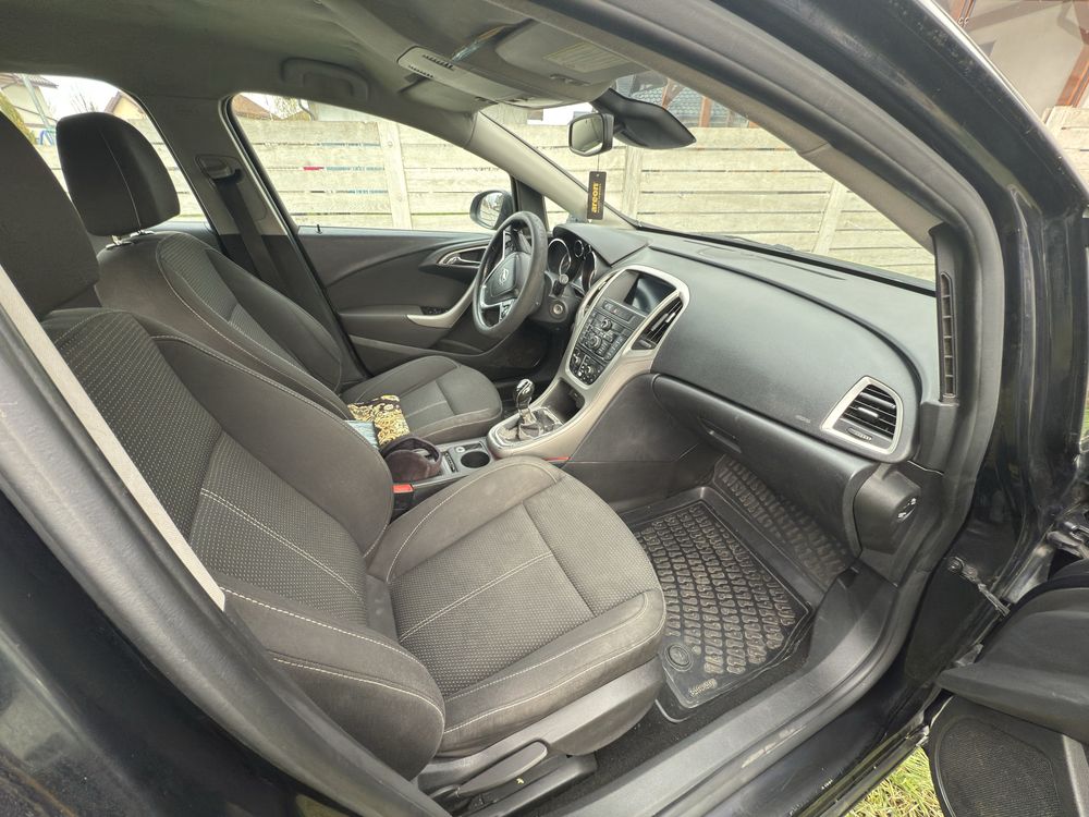 Opel Astra J CDTI 1.7