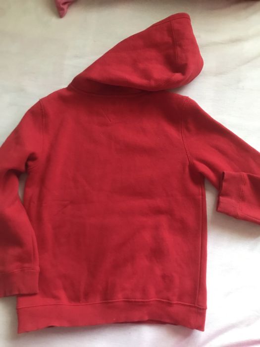 Tommy hilfiger толстовка на 8-10 лет
