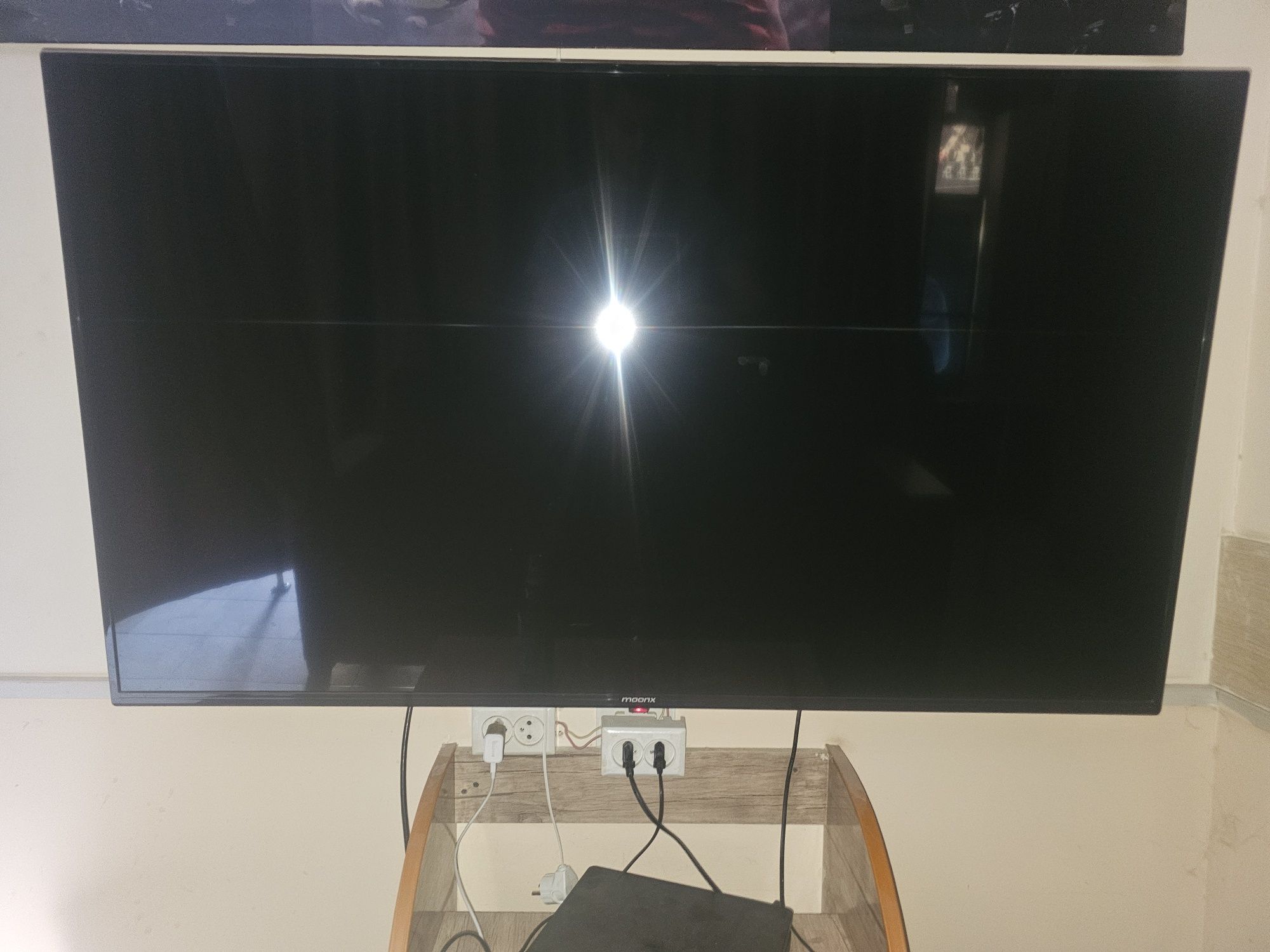 Moonx 55talik 6ta bor   Smart Tv xolati yaxwi aybi yuq