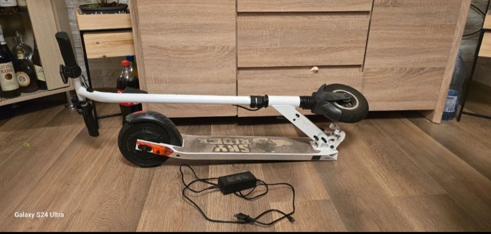 Trotineta electrica pliabila Myria Sky Rider , 8 inch, alb