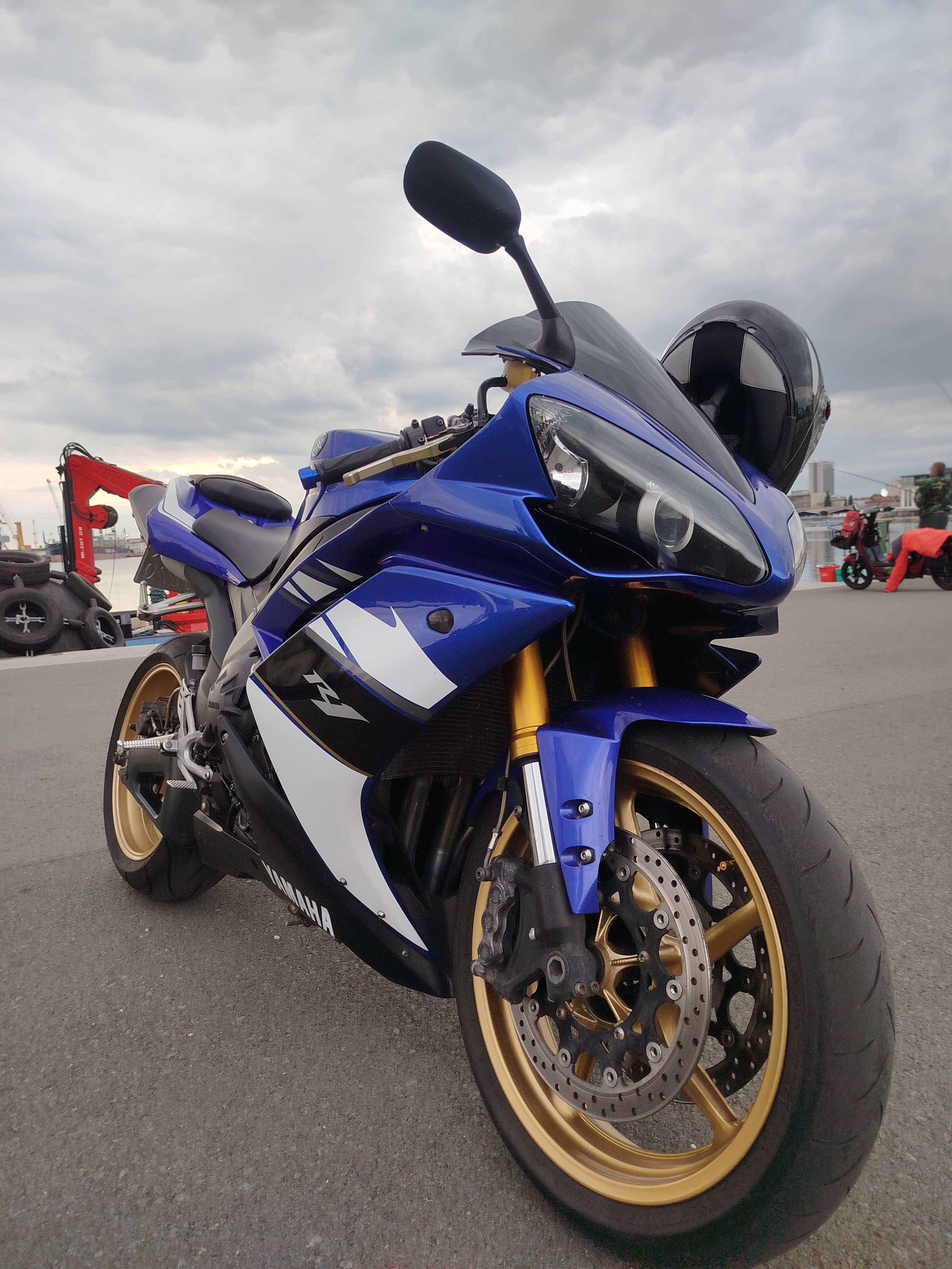 Yamaha YZF- R1 rn19