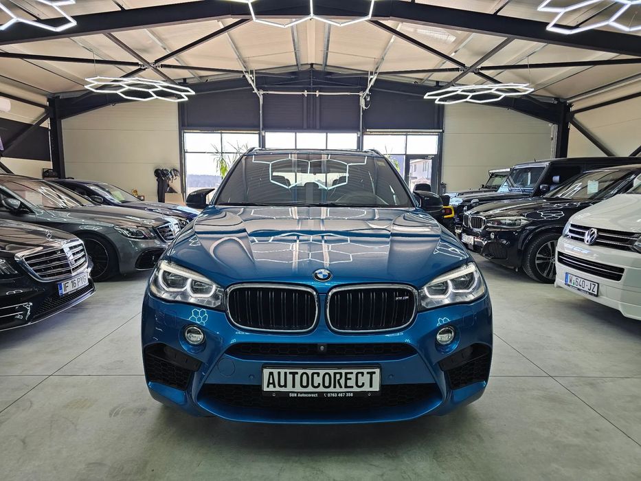 BMW X5 M 575CP/Far Led/Ventilatie/Carbon Pack/Volan Custom/Camere/Soft Close