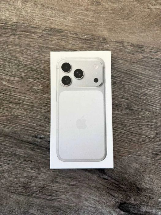 Продам Iphone 17 pro max