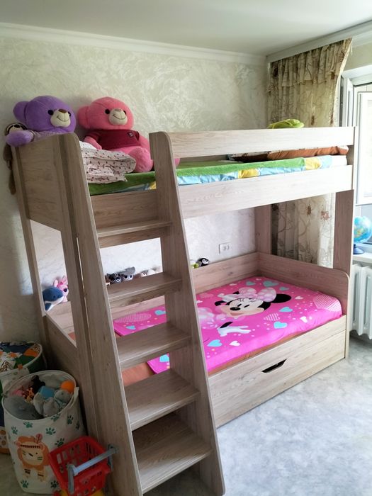 Продам двухярусную кровать