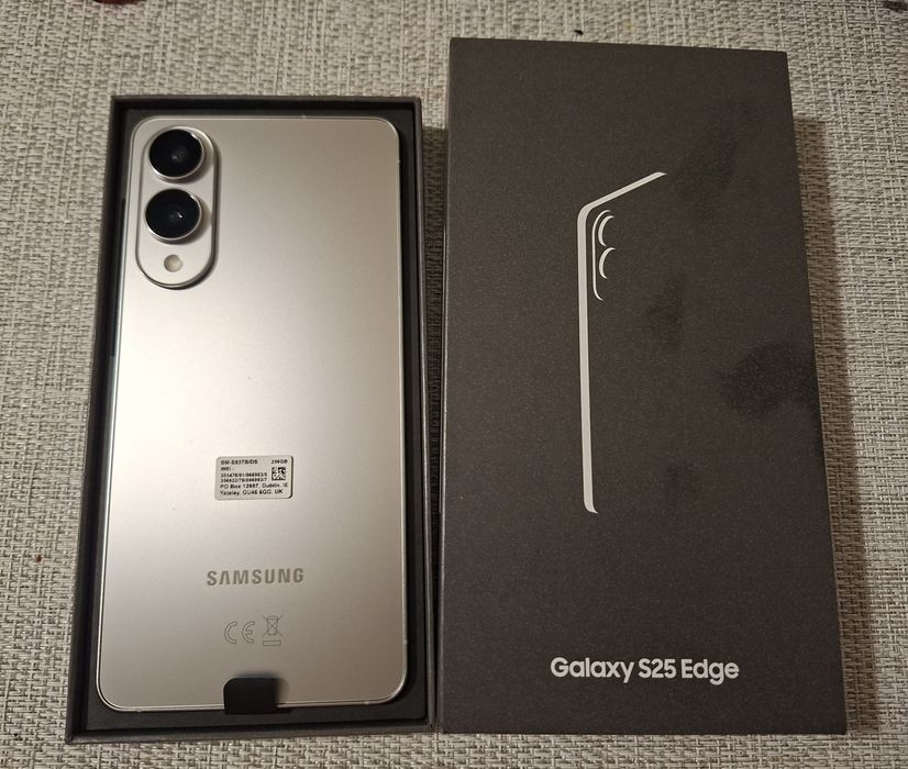 Samsung Galaxy S25 Edge, Silver, 256Gb, 12Gb, duos, ca NOU, garantie