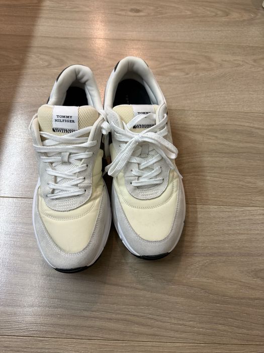 Продавам мъжки маратонки Tommy Hilfiger