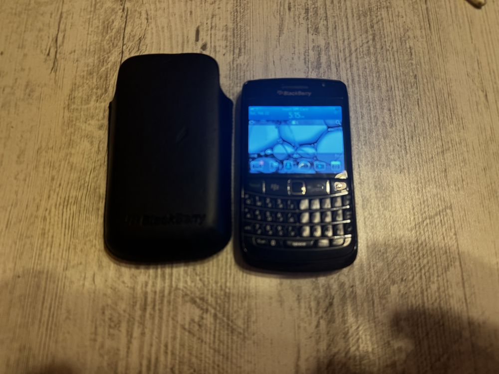 BlackBerry 9780 bold