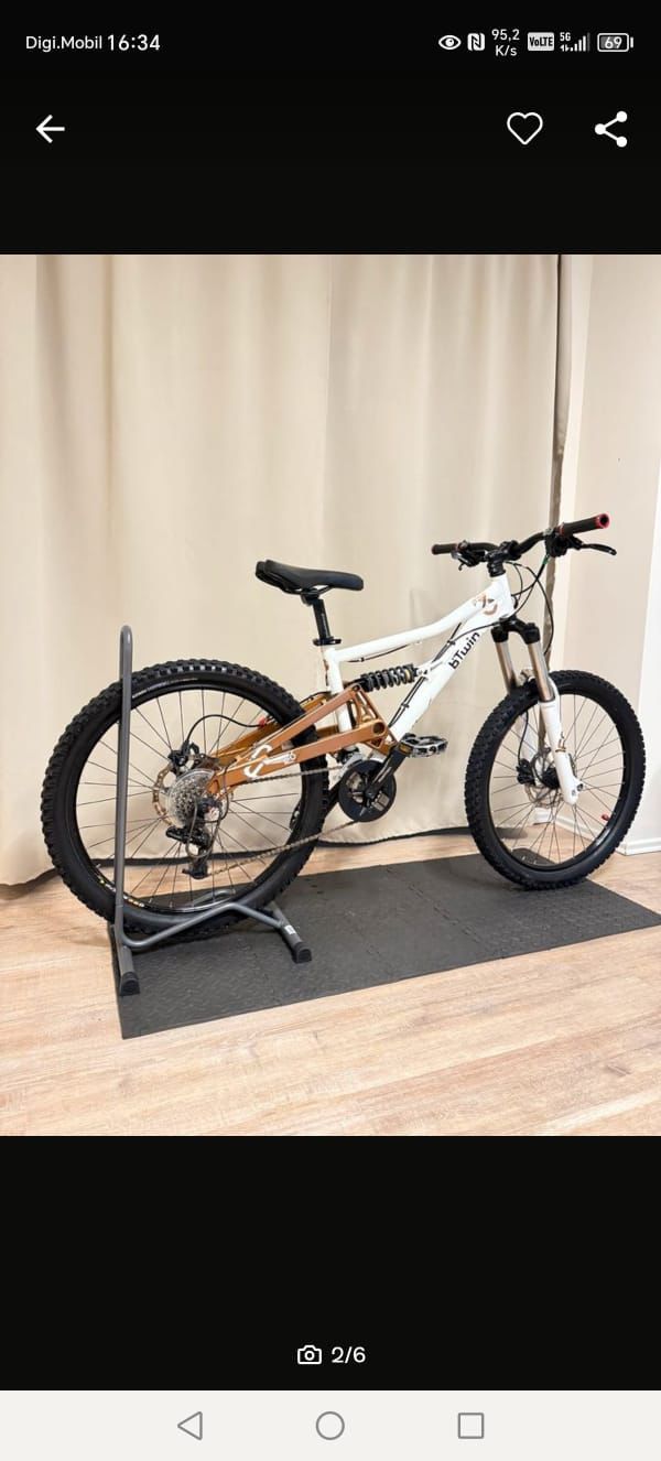 Vând două biciclete