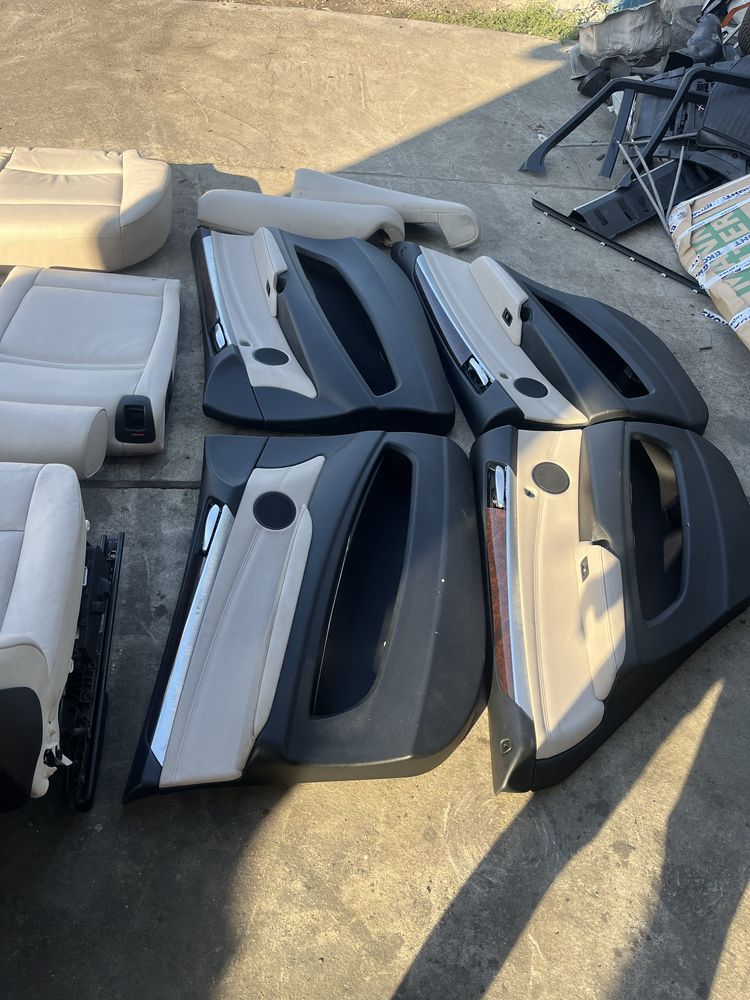 Продавам кожен салон за bmw X5 E70