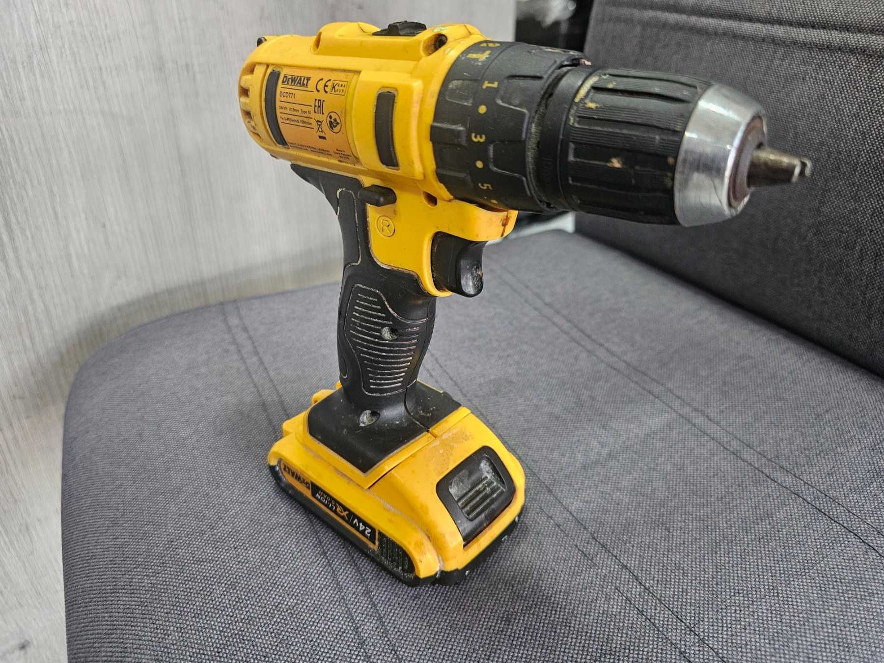 Ударен винтоверт DeWALT DCD771 (24V, 5AH)